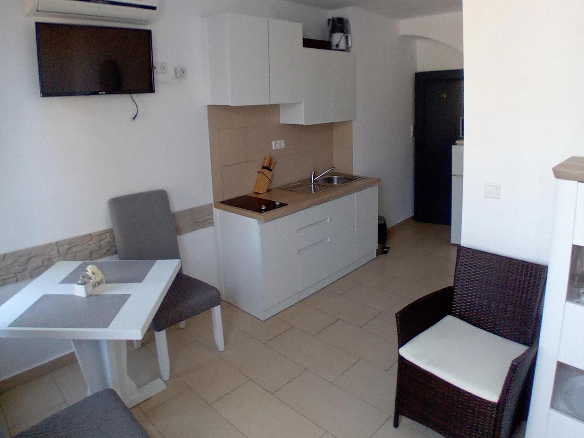 Vivi Studio Apartments Mali Lošinj Pokoj fotografie